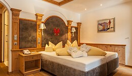 Adler Suite
